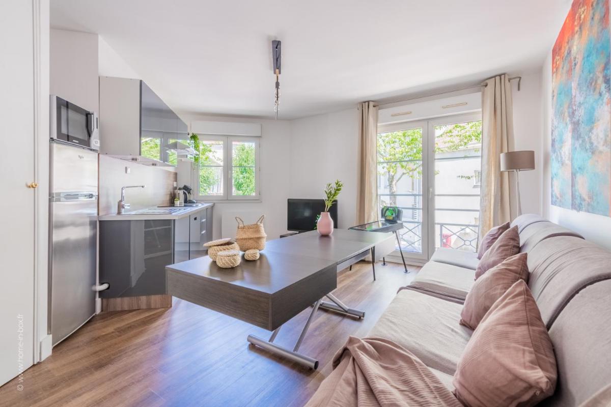 Little Big Vacations - Fairytale Factory - Housity