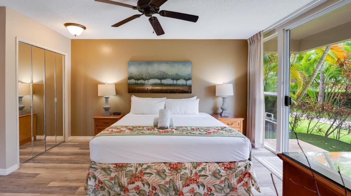 Castle at Maui Banyan - Housity