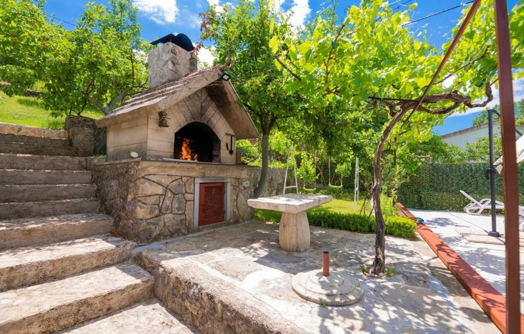 Holiday Home Marijeta, Grab 2A, Trilj - Housity