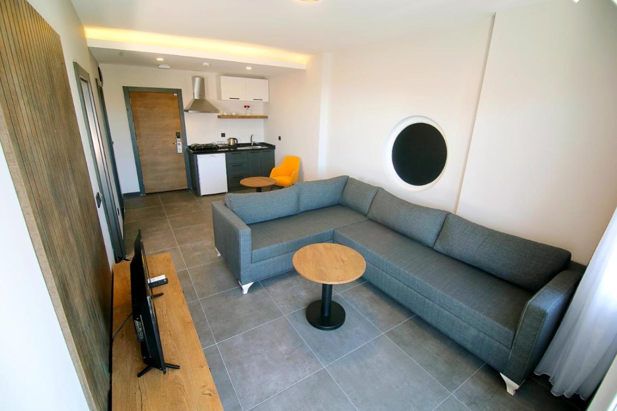 Ramira Joy Hotel - Housity