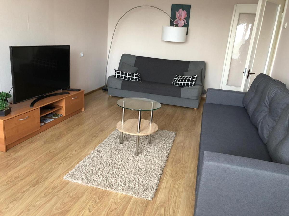 Ergli Apartment - Housity