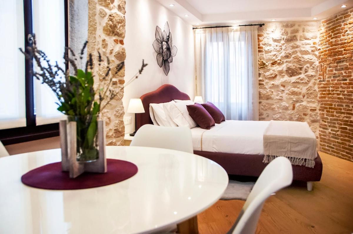 Apartments Casa De Amicis - Housity