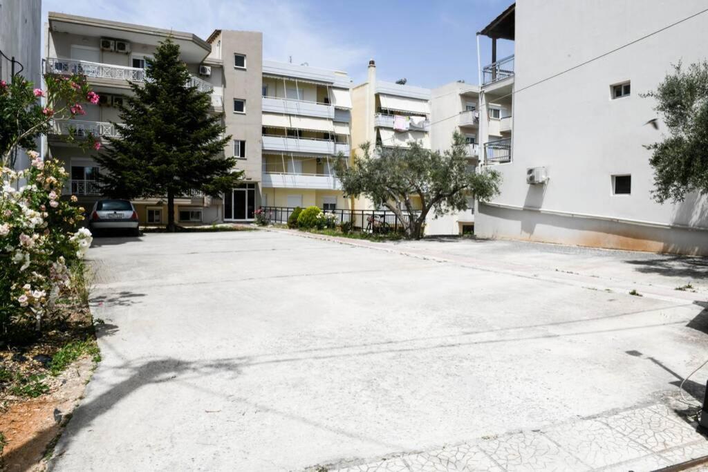 Papi's Free Parking Apartments 1 - Studio - Housity