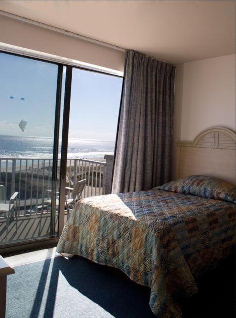 Acropolis Oceanfront Resort - Housity