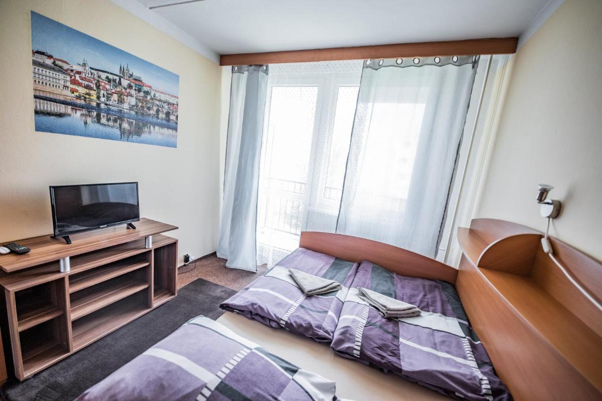 Hotel Penzion Rohožník - Housity
