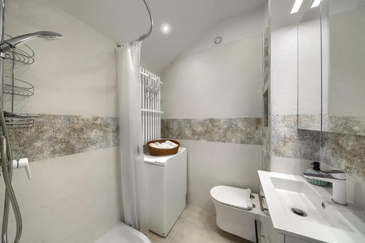 Bruno Przy Bulwarach - Housity