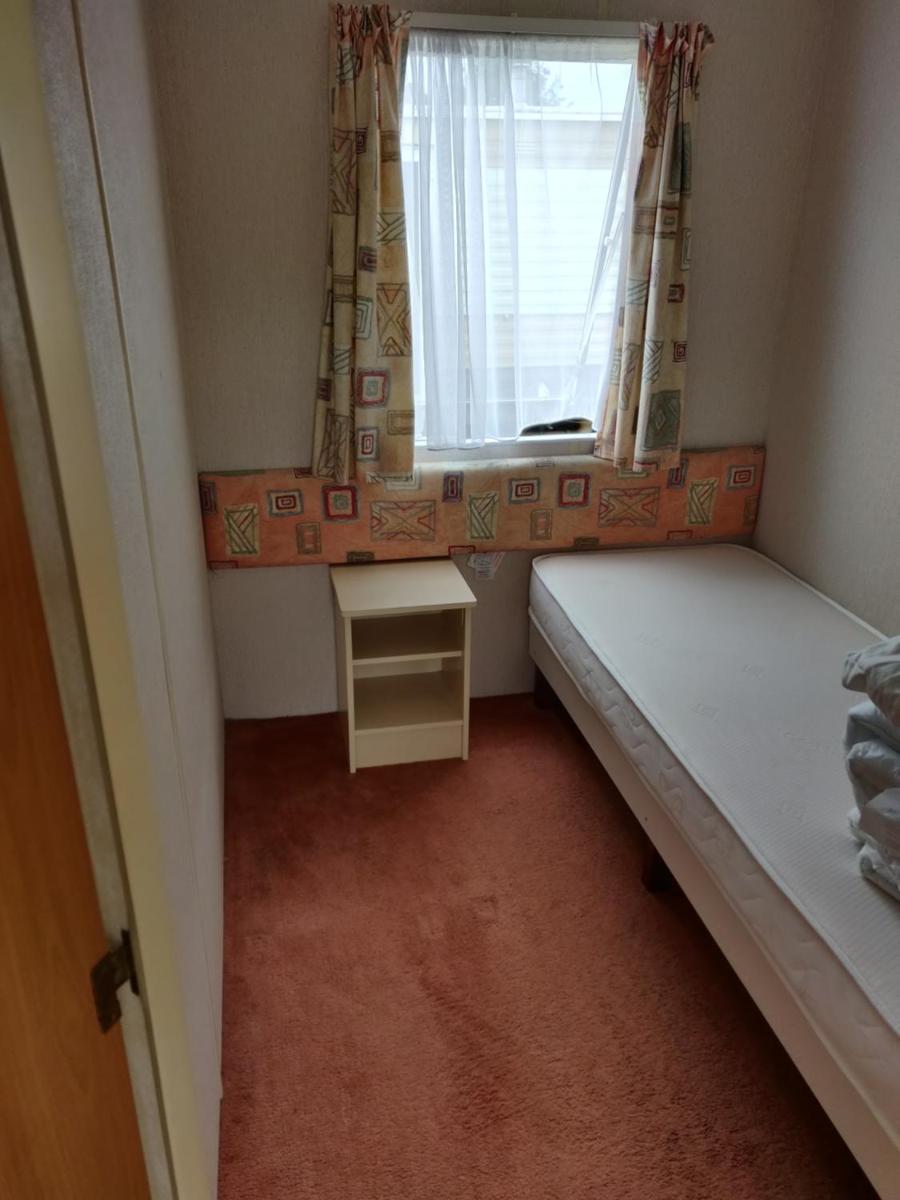 Hemsby Beach Sandsgate 11 - Housity