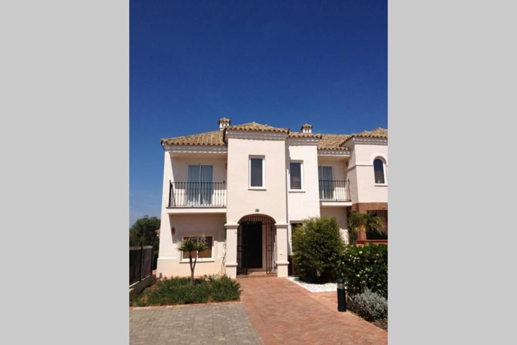 Arcos Gardens Golf Club, Luxury Townhouse in Arcos de la Frontera - Andalucia - Housity
