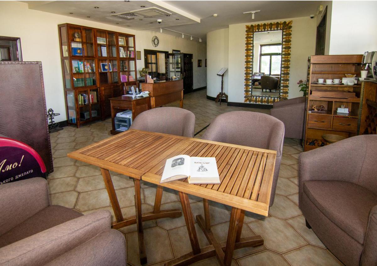 Knyazha Hora Hotel - Housity