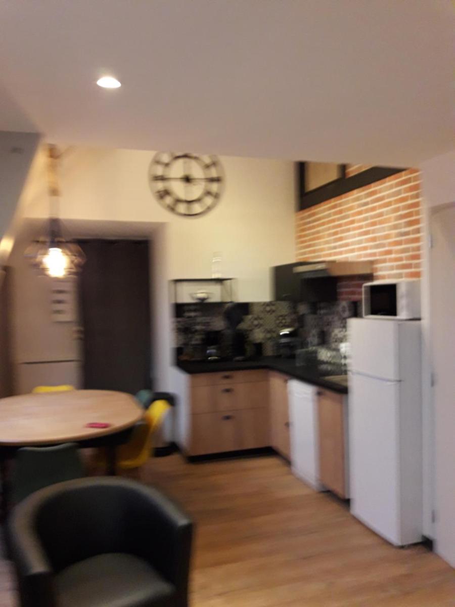 appartement 1ere étage dans maison individuelle - Housity