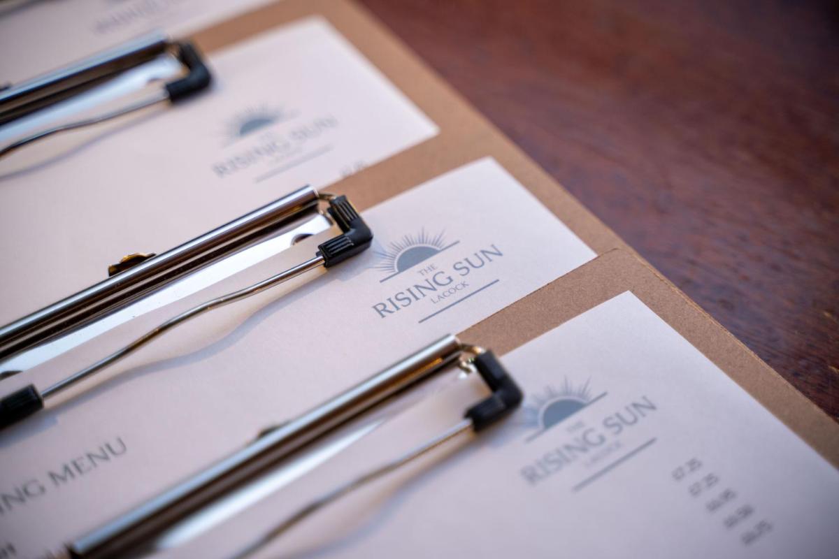 Rising Sun Pub, Restaurant and Rooms - Housity