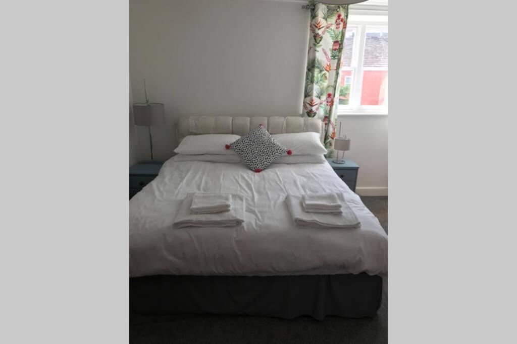 Albion Cottage - Housity