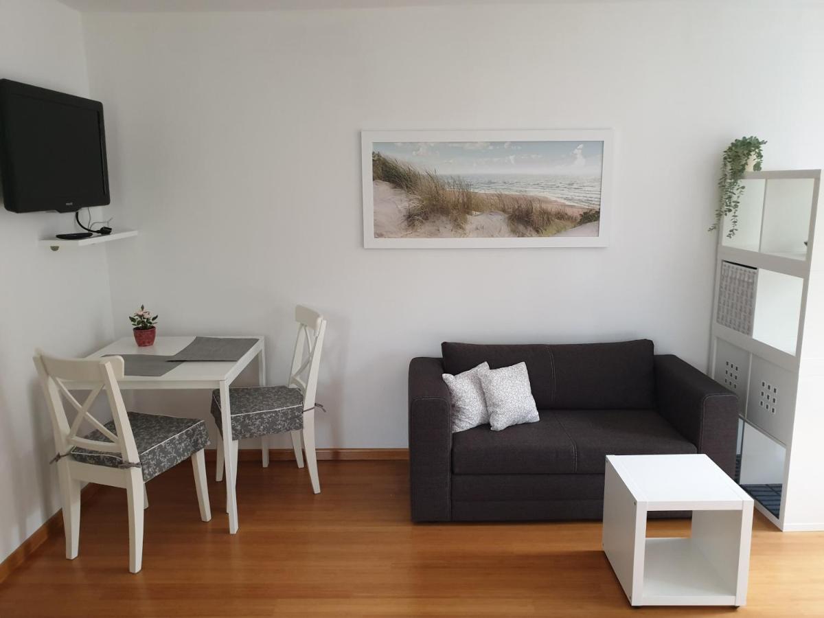 Studio EMMA Ljubljana - FREE parking, AC, Wifi - Housity