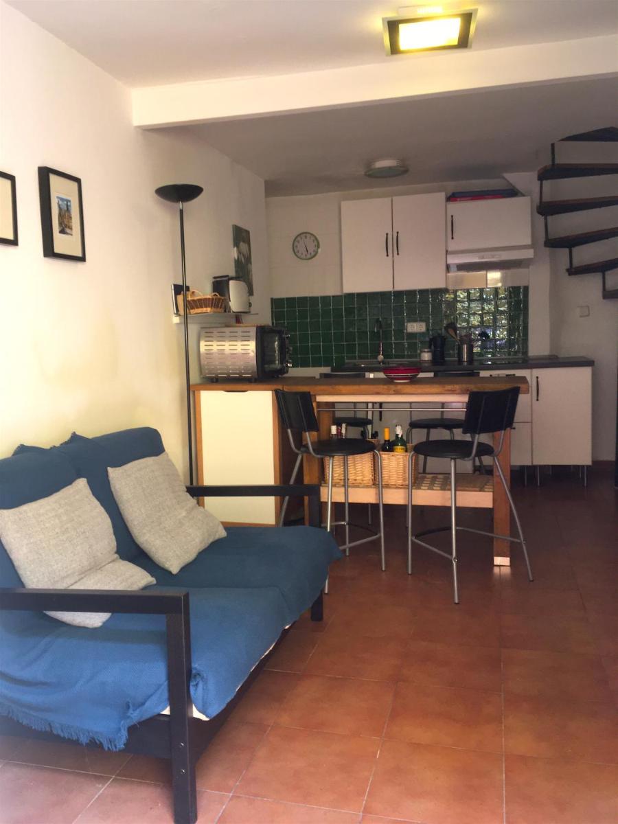 Encantadora casa en centro Piedralaves - Housity