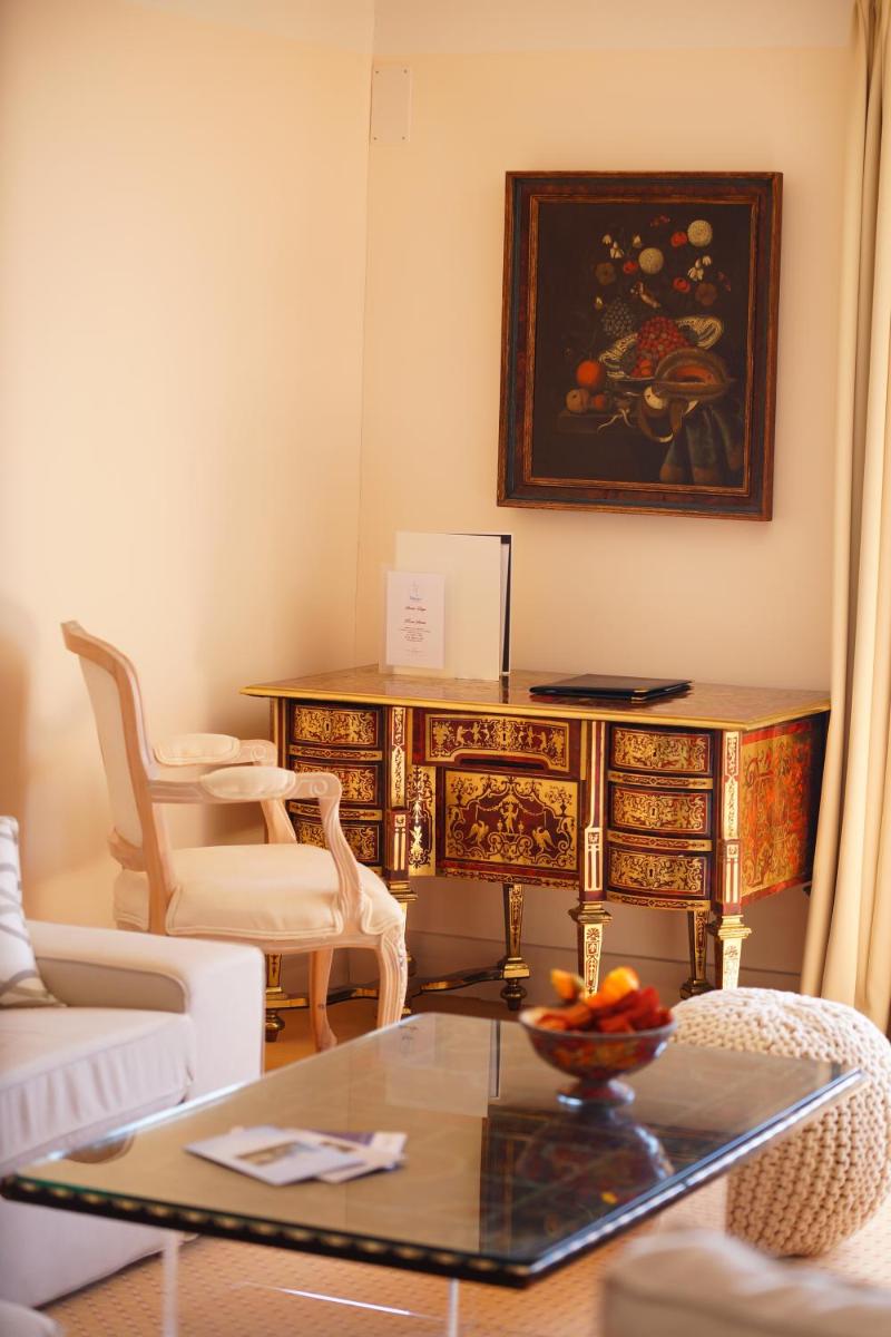 Hôtel du Grand Lac Excelsior - Hizvo