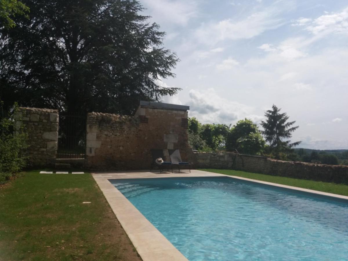 L'ecole des Filles - Housity
