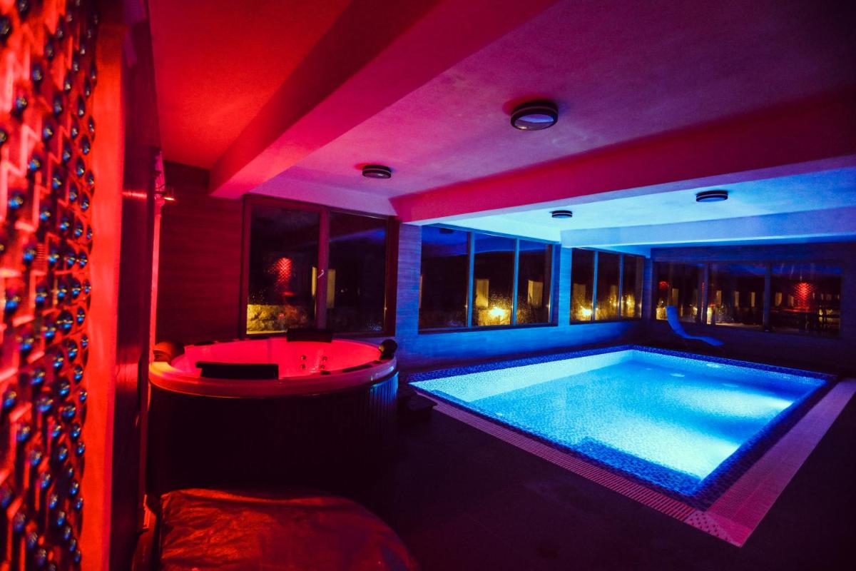 Pensiunea JOJO Imperial Resort&Spa - Housity