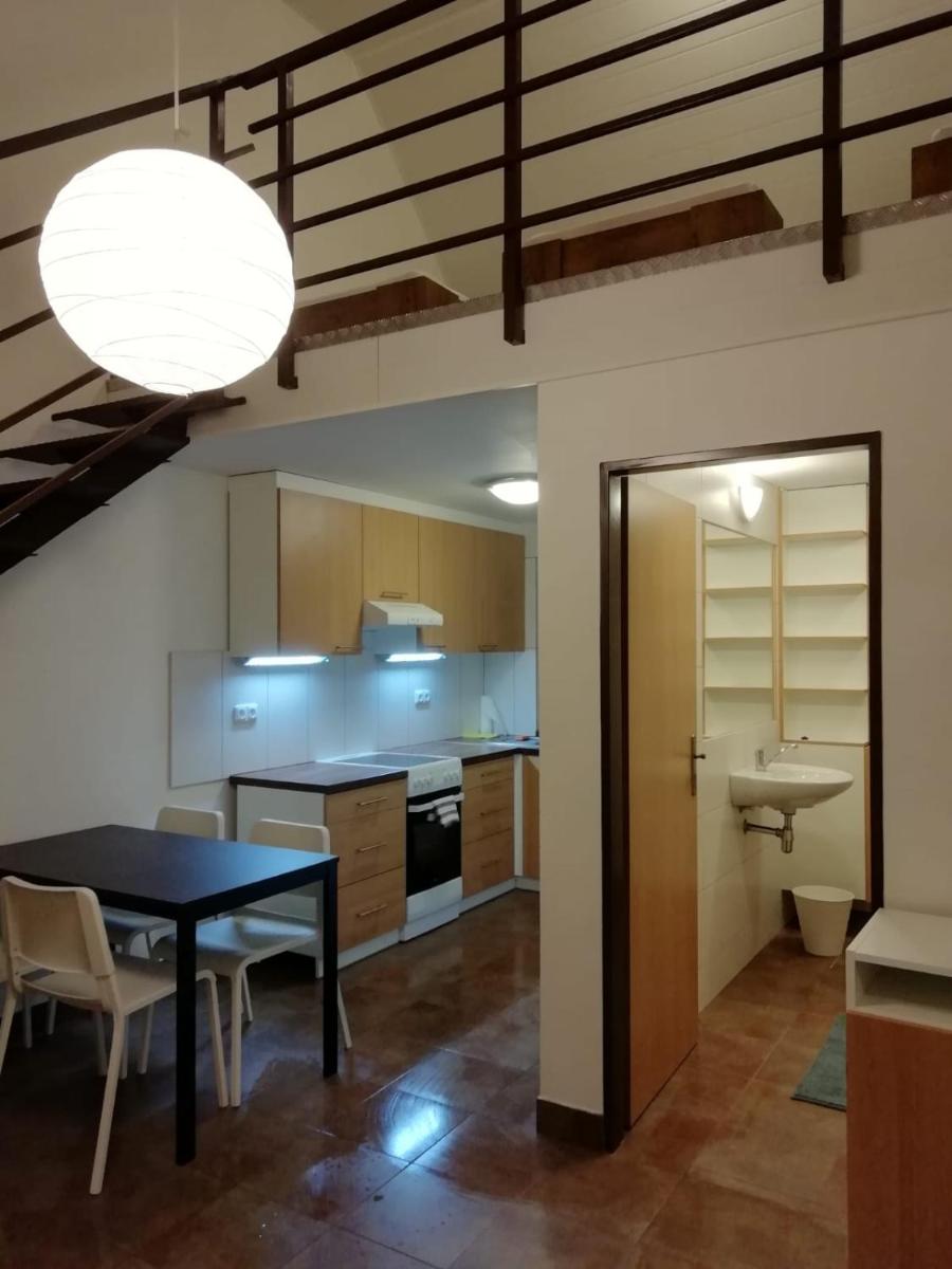 Apartmány Vinařství Klučov - Housity