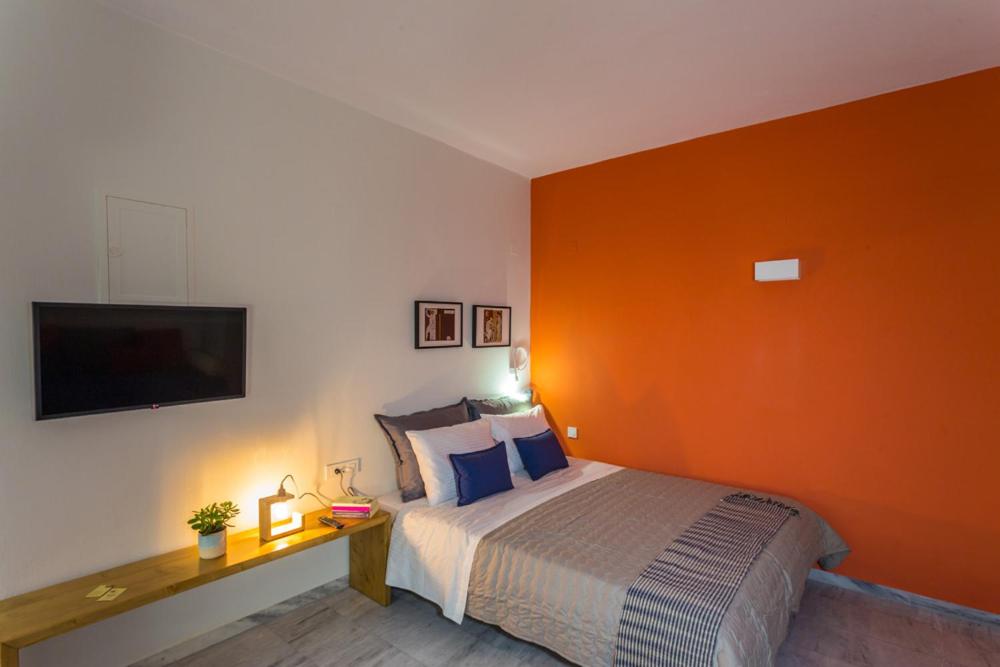 Koukounari Living Spaces - Housity