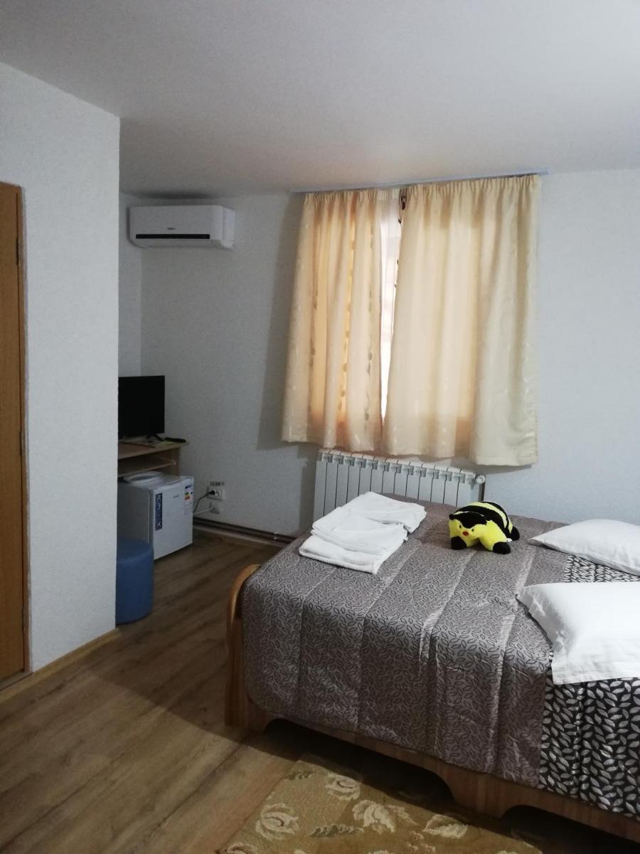 Fructele Padurii - Housity
