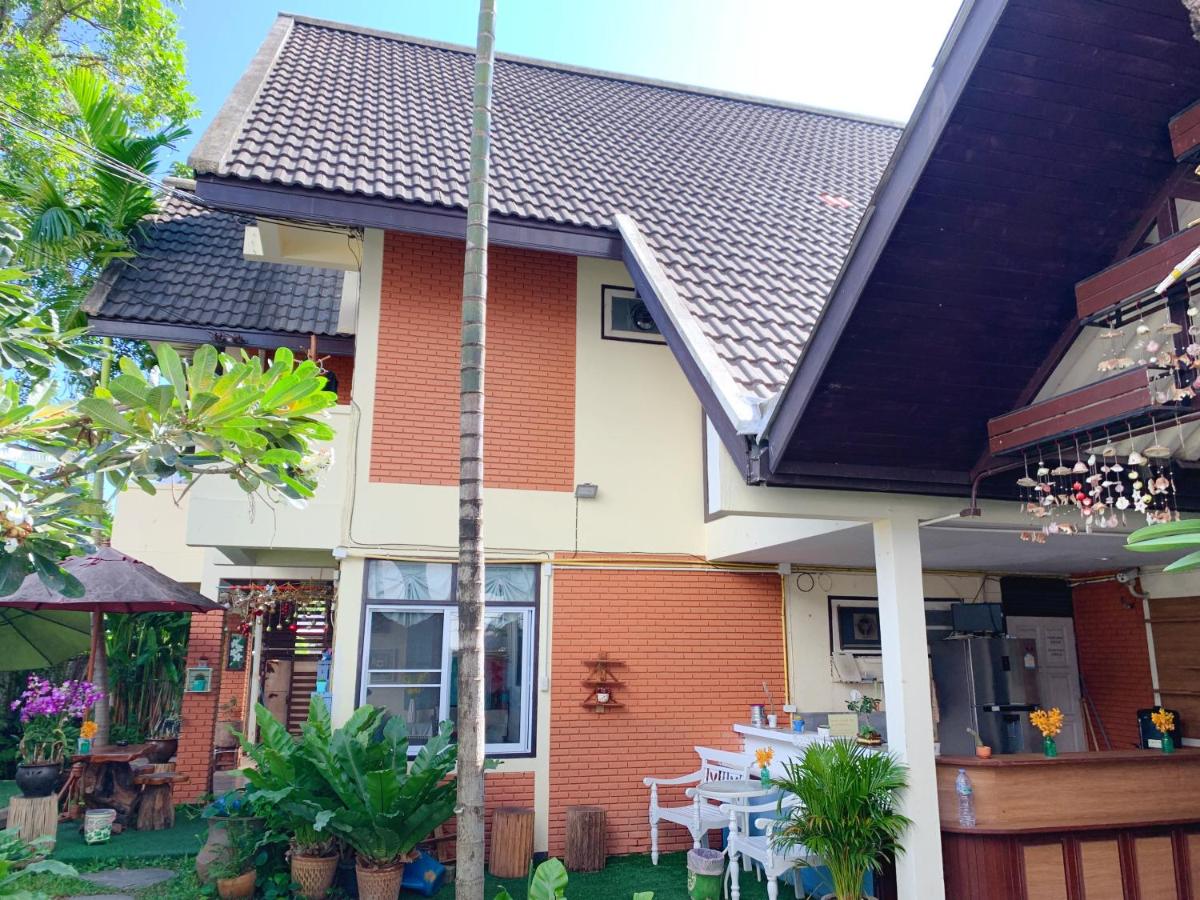 Dream Garden Villa Hotel Night Bazaar ChiangMai - Housity
