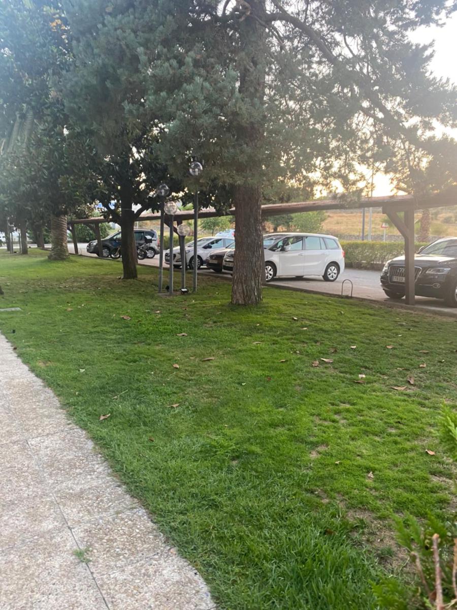 Hotel Las Cigüeñas - Housity
