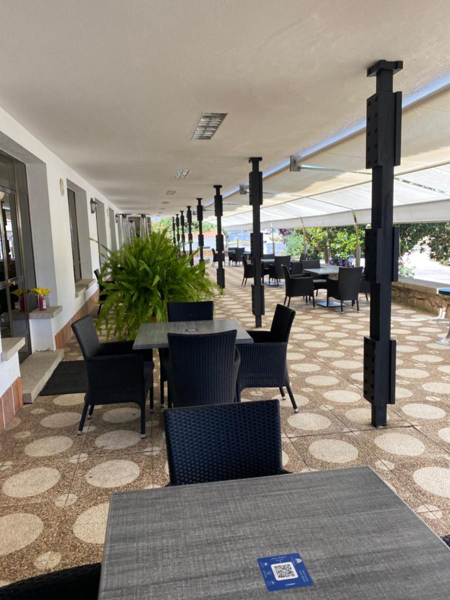 Hotel Las Cigüeñas - Housity