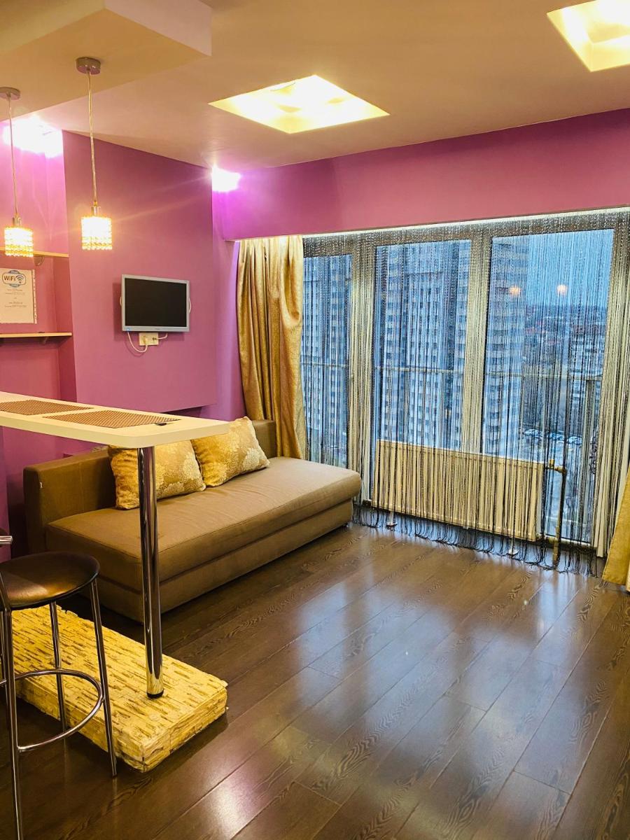 Suitetrails - LUX apartment on Kirova 27d view 15 floor