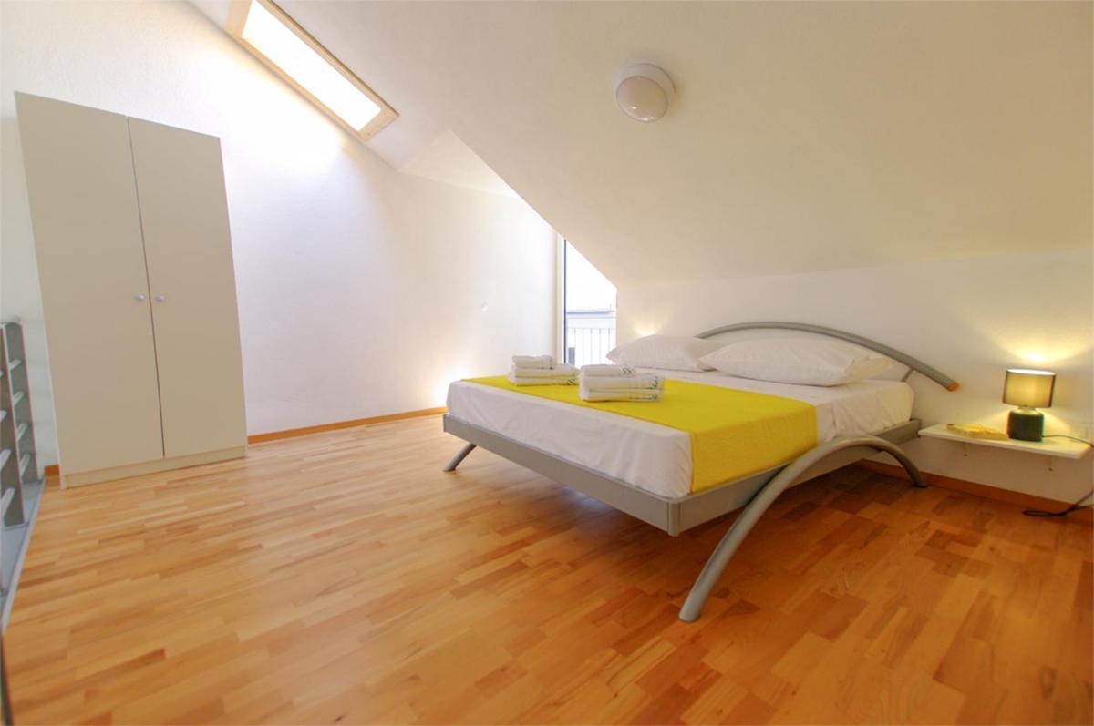 Markov Place - Housity