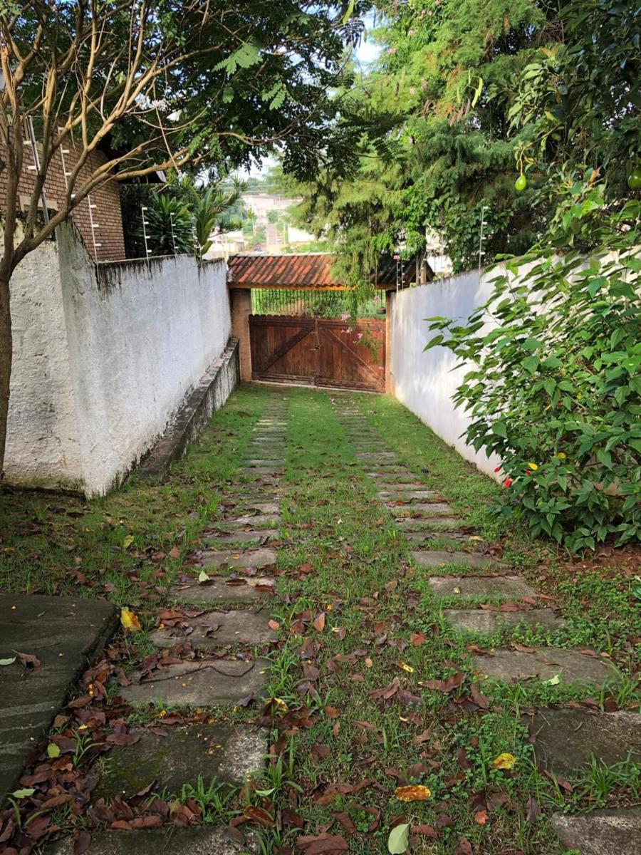 Casinha de Campo bem localizada - Housity