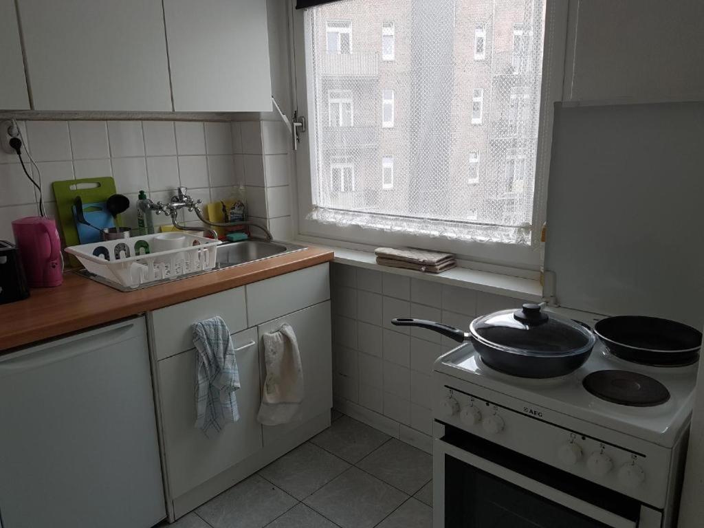 Big Comfortable  in Central Hamburg Near Alster Lake - Housity