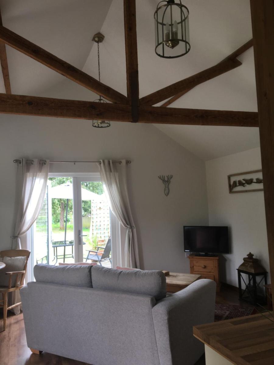 Little Banks Barn - Housity