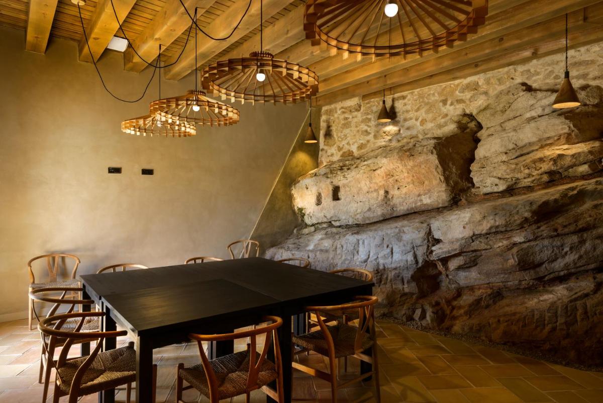 Imagen de la galería de Torre del Marqués Hotel Spa & Winery - Small Luxury Hotels, en Monroyo