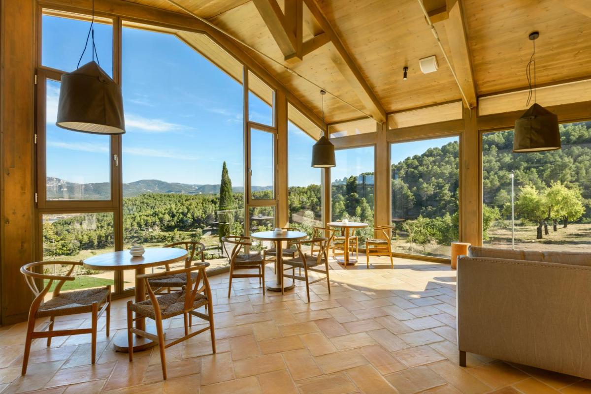 Un balcón o terraza de Torre del Marqués Hotel Spa & Winery - Small Luxury Hotels