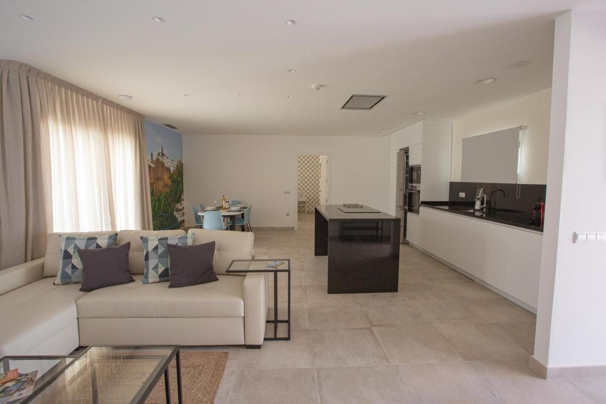 El Tesorillo II - Housity