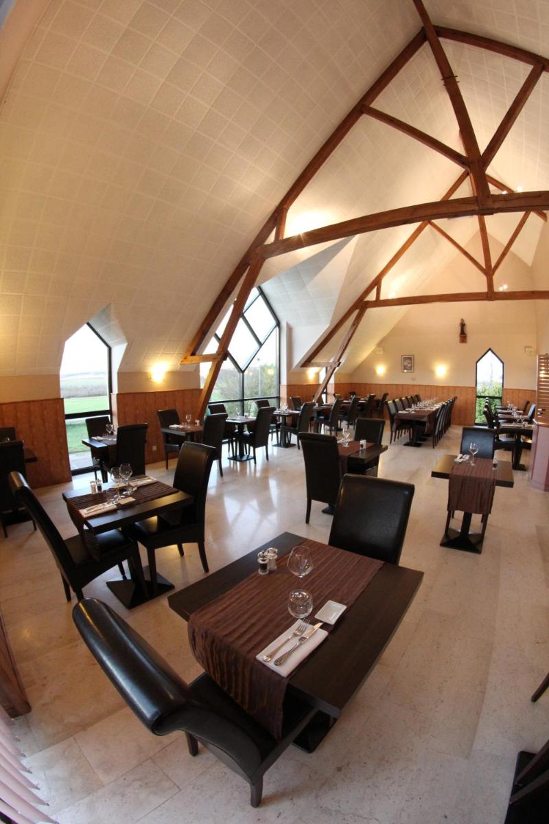 Auberge De Bourgogne - Housity