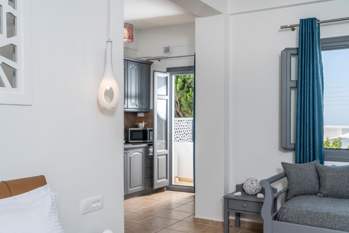 Ladas Pyrgos - Housity