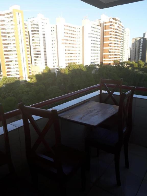 Flat Ana Regis ap1010 - Housity