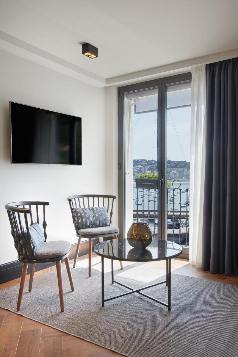 Hotel SANSEbay - Housity