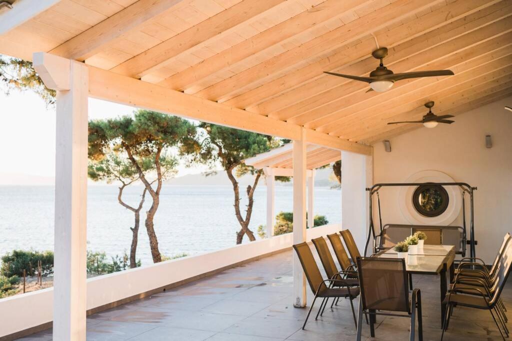 SECRET PARADICE-HIDDEN GETAWAY-PRIVATE BEACH - Housity