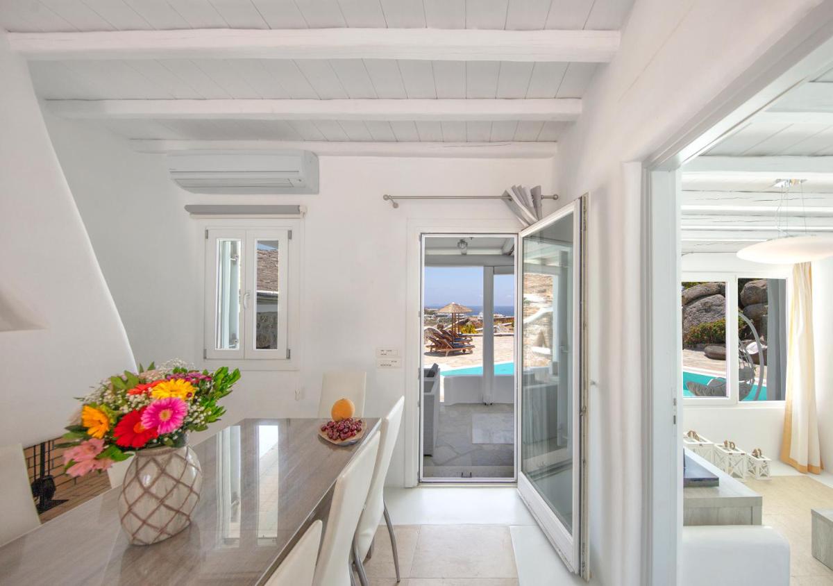 Villa Harmony - Housity