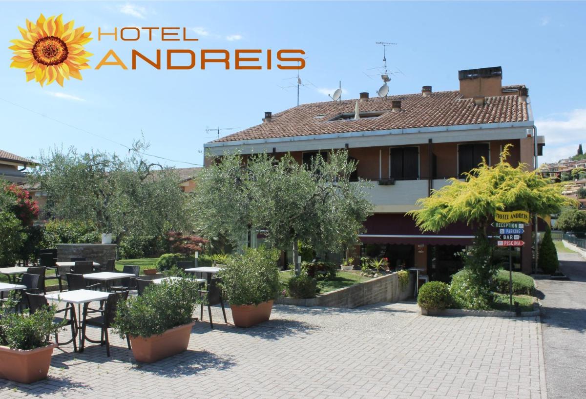 Hotel Andreis - Housity