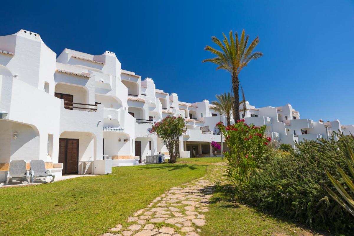 Clube Albufeira Garden Village - Housity