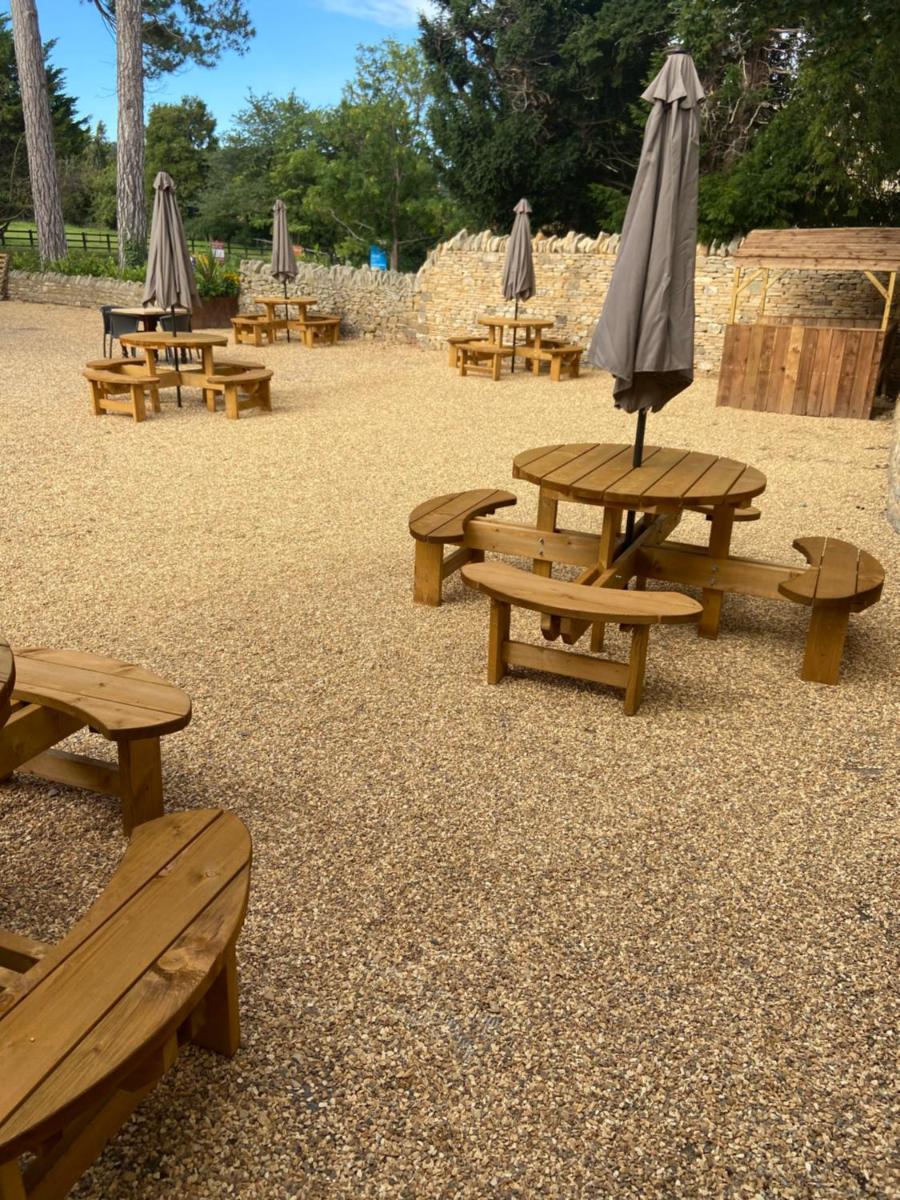 Horse & Hound Inn - Housity