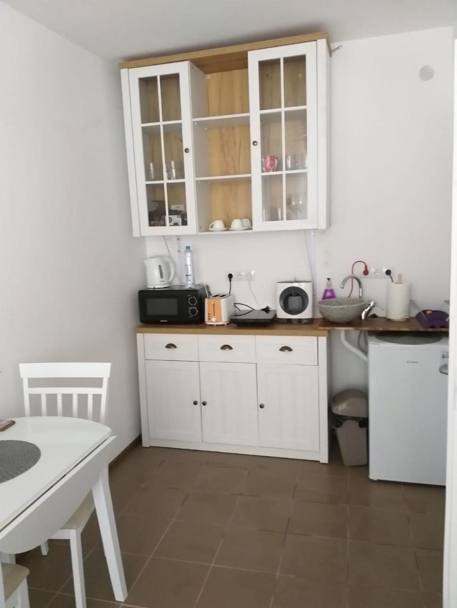 Sara House - Housity