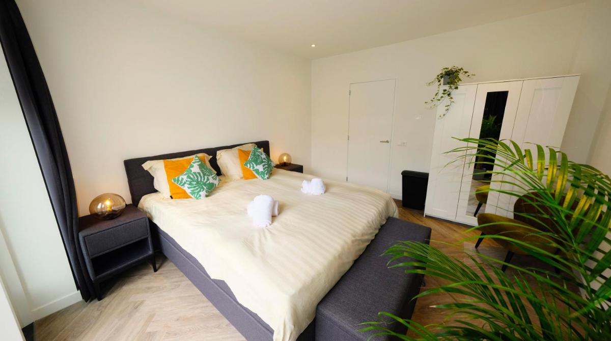 Luxury 60m2 Apartment with 20m2 Private Terrace - Housity