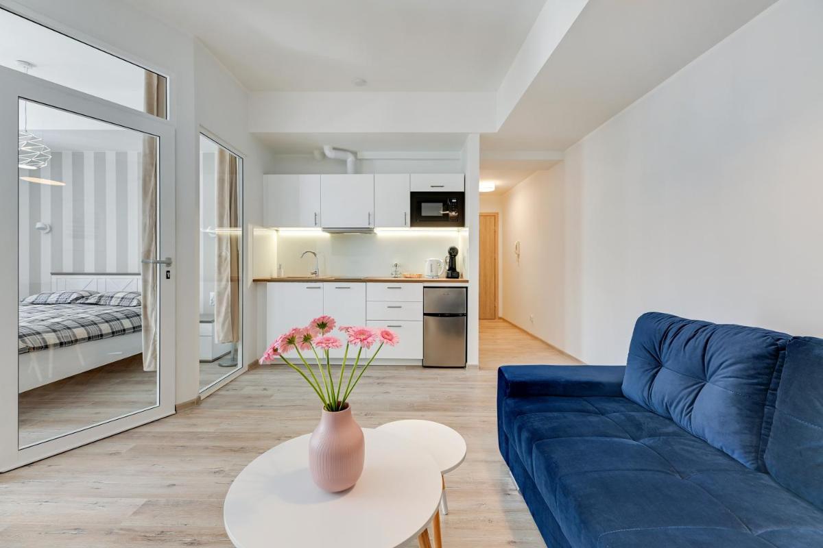 Blue Mandarin Apartments II - Hizvo
