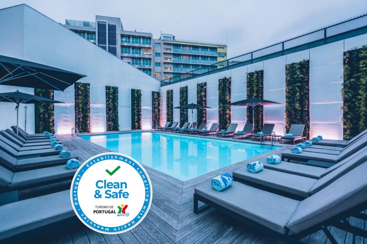 A piscina em ou perto de Iberostar Selection Lisboa