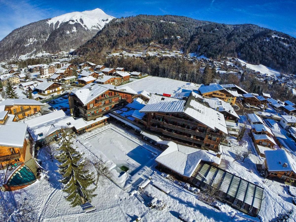 Vue générale sur la montagne ou vue sur la montagne depuis l'hôtel