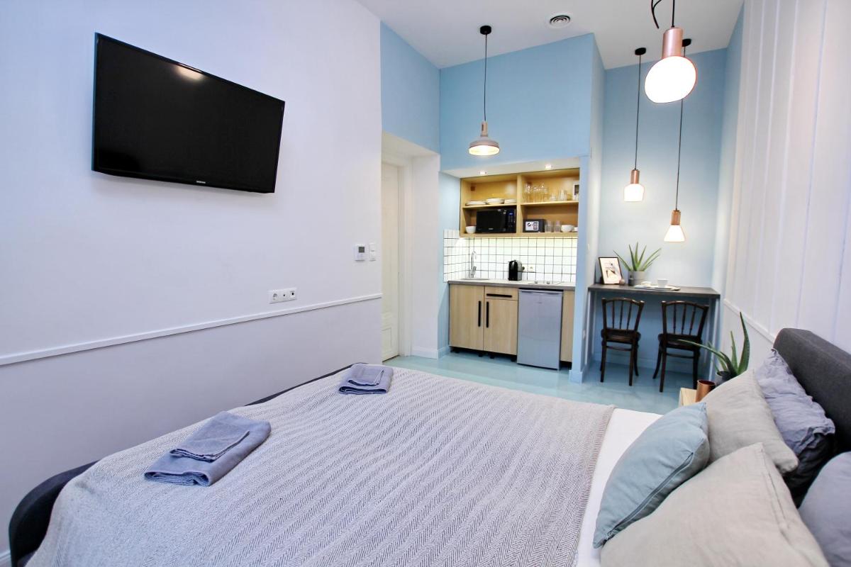 Gellerico Apartments Deák Square - Housity